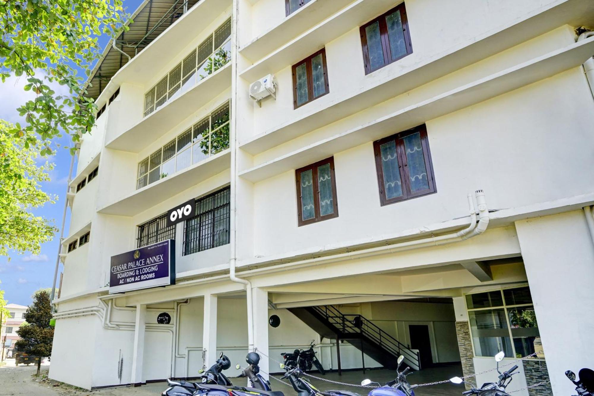 Super Hotel O Ceasar Palace Annex Thodupuzha Eksteriør billede