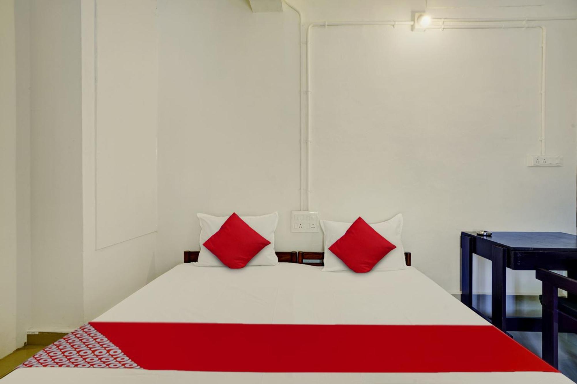 Super Hotel O Ceasar Palace Annex Thodupuzha Eksteriør billede